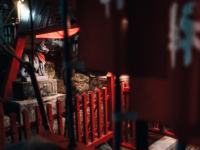 お狐様の佇まい